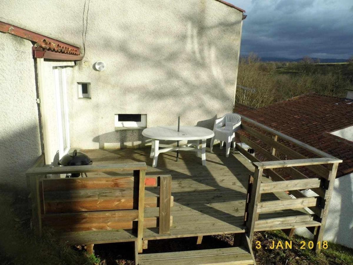 Joli Petit T4 Confortable Au Bord De Leau Vieille-Brioude Buitenkant foto